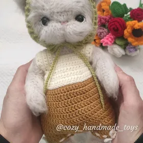 Вязаный котик/örülen pişik