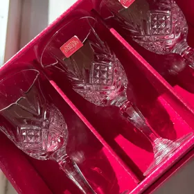 Хрустальный рюмка