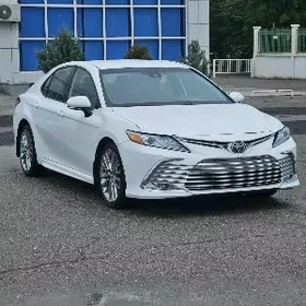 Toyota Camry 2023