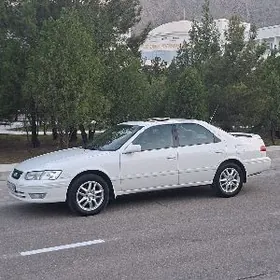 Toyota Camry 2001