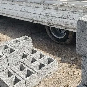 Işgär gerek beton kerpic