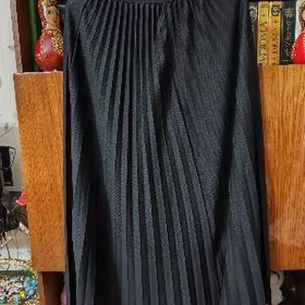 черная красивая юбка