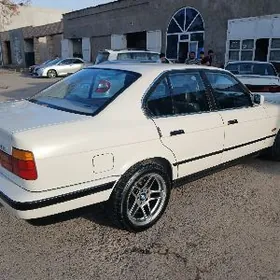 BMW E34 1989