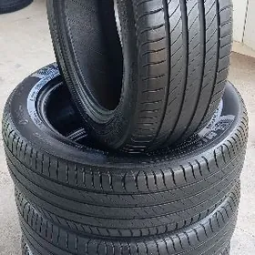215 55 17 MICHELIN