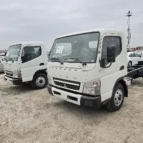 Mitsubishi Canter 2025