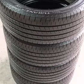 235 45 18 BRIDGESTONE  yyl23