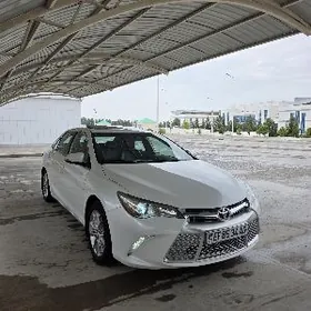 Toyota Camry 2016