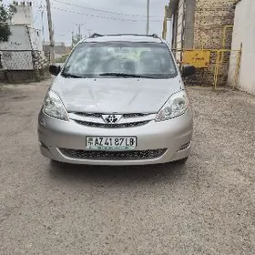 Toyota Sienna 2008