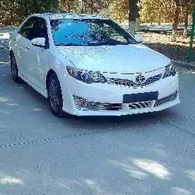 Toyota Camry 2012