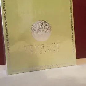 женский парфюм Versace