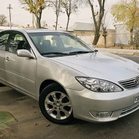 Toyota Camry 2005