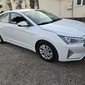 Hyundai Elantra 2020