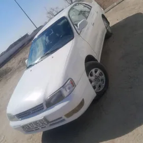 Toyota Corona 1995