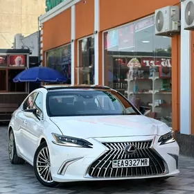 Lexus ES 350 2022