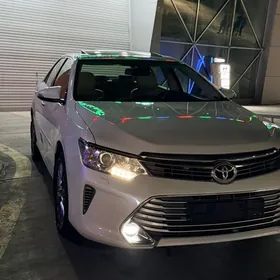 Toyota Camry 2015
