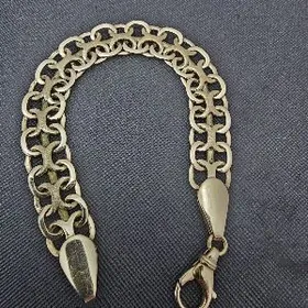 Gyzyl yerewan braslet,