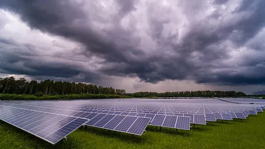 Klimatologlar uly Gün energiýasy stansiýalarynyň ýagşyň ýagmagyna sebäp bolup biljekdigini anykladylar