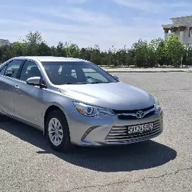 Toyota Camry 2015