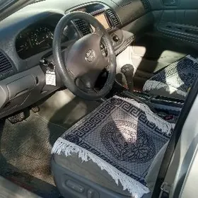 Toyota Camry 2004