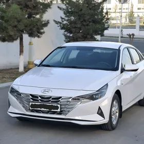 Hyundai Elantra 2023