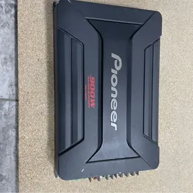Pioneer 900