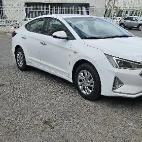 Hyundai Elantra 2020