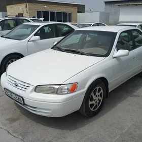 Toyota Camry 1999