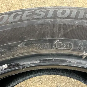 Bridgestone 275 55 20
