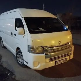 Toyota Hiace 2015