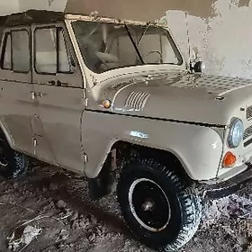 UAZ 469 1985