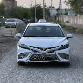 Toyota Camry 2022