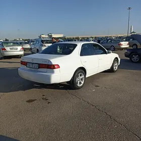 Toyota Camry 2000