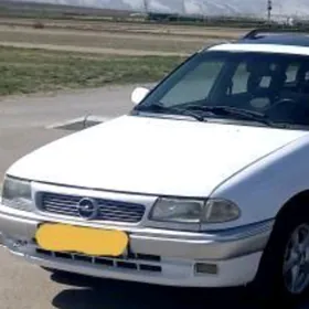 opil kampiýtyry astra