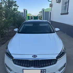 Kia Cadenza 2017
