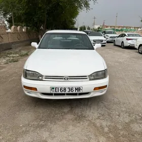 Toyota Camry 1993