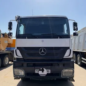 Mercedes-Benz ACTROS 3331 2015