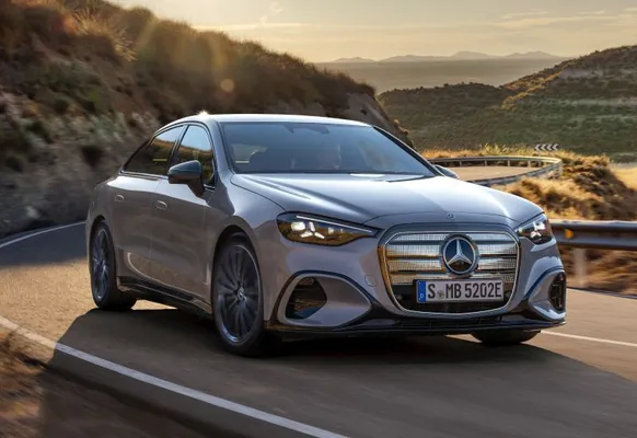 Mercedes-Benz представил батарейный C-класс с запасом хода до 762 км