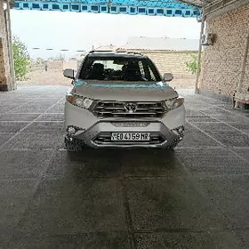 Toyota Highlander 2010