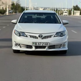 Toyota Camry 2013