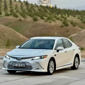 Toyota Camry 2023