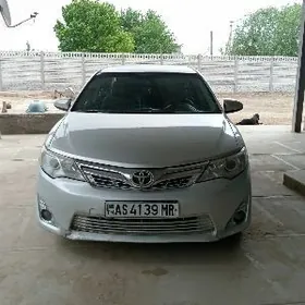 Toyota Camry 2012