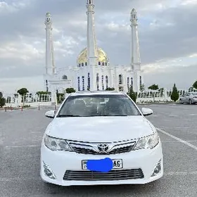 Toyota Camry 2011