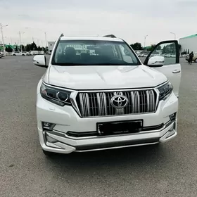 Toyota Land Cruiser Prado 2024