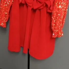 2 ýaş  köýnejik we kowuş