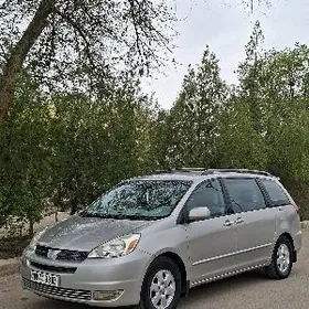 Toyota Sienna 2005