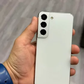 Samsung s22🤍8/128