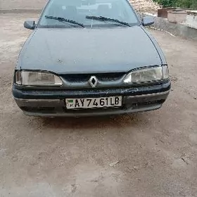 Renault Europa 19 1995