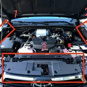 Toyota hilux Kapot plasmas