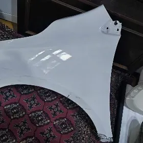 левое крыло corolla çep krylo 2010