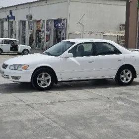 Toyota Camry 2001
